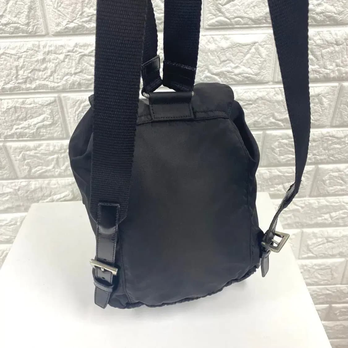 PRADA / 빈티지 프라다 블랙 포코노 삼각로고 나일론 스몰 백팩 상품이미지4