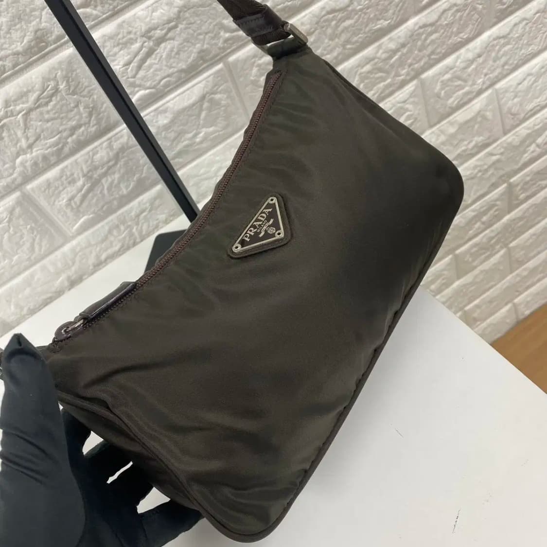 PRADA / 프라다 삼각로고 다크카키 포코노 나일론 숄더백 상품이미지3