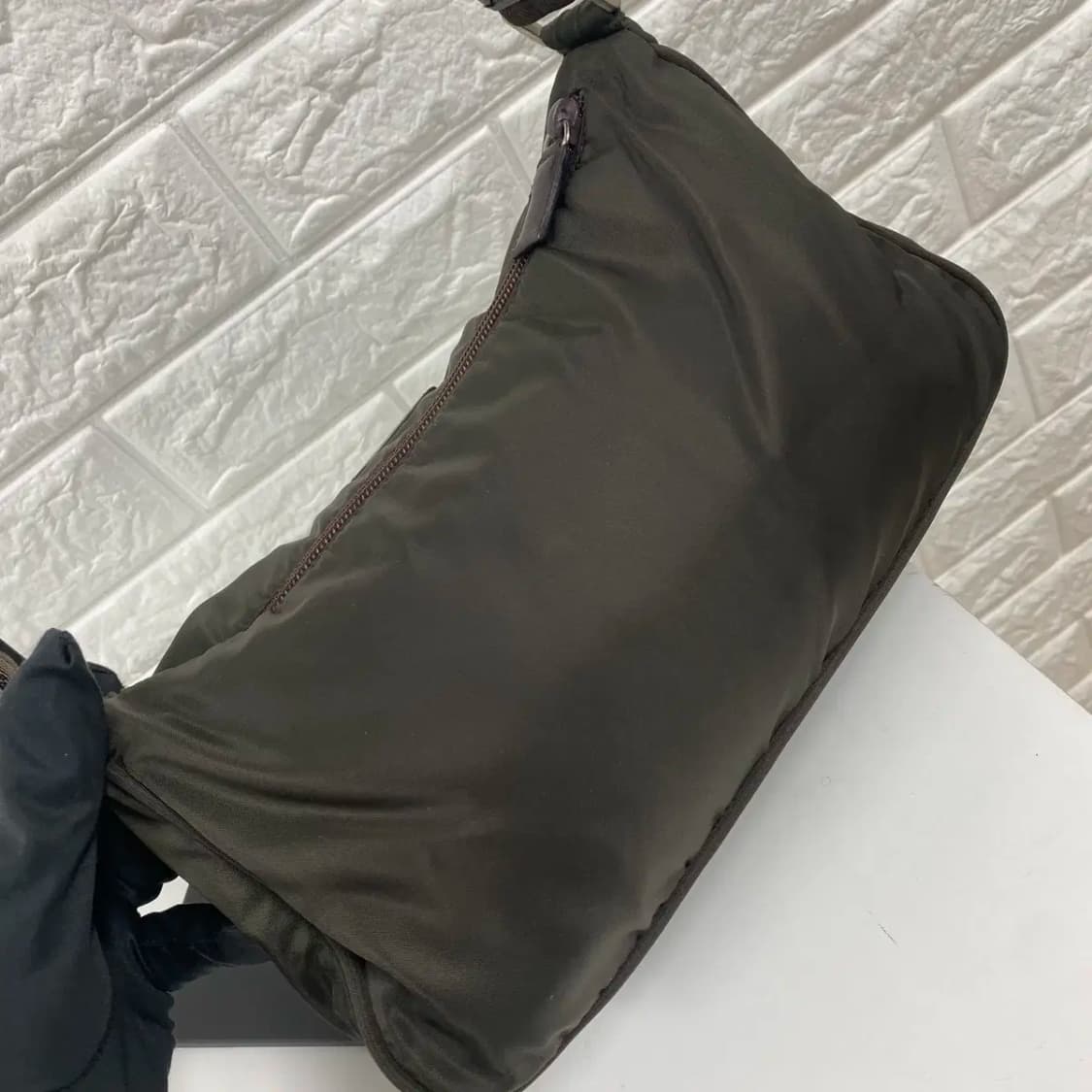 PRADA / 프라다 삼각로고 다크카키 포코노 나일론 숄더백 상품이미지4