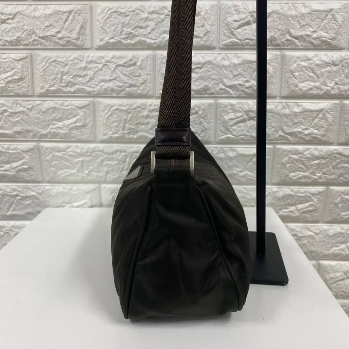 PRADA / 프라다 삼각로고 다크카키 포코노 나일론 숄더백 상품이미지6
