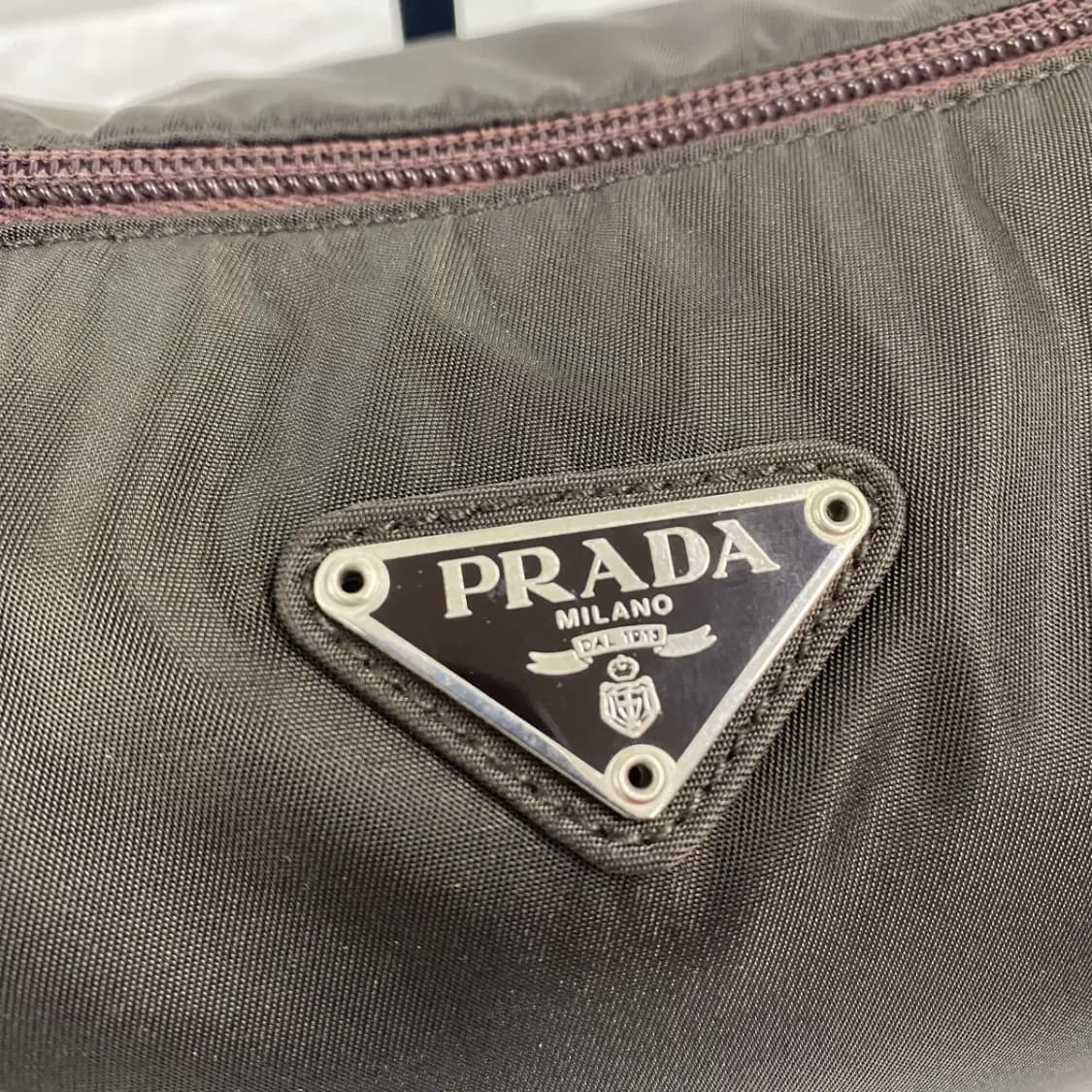 PRADA / 프라다 삼각로고 다크카키 포코노 나일론 숄더백 상품이미지7