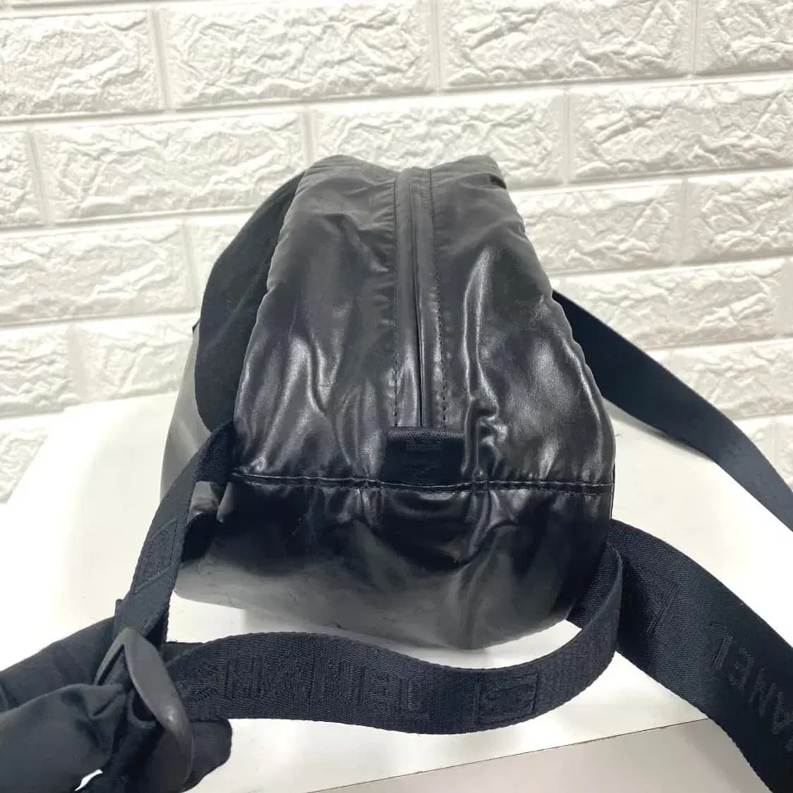 CHANEL / 빈티지 샤넬 8번대 스포츠 라인 블랙 바디백 / 원숄더백 상품이미지7