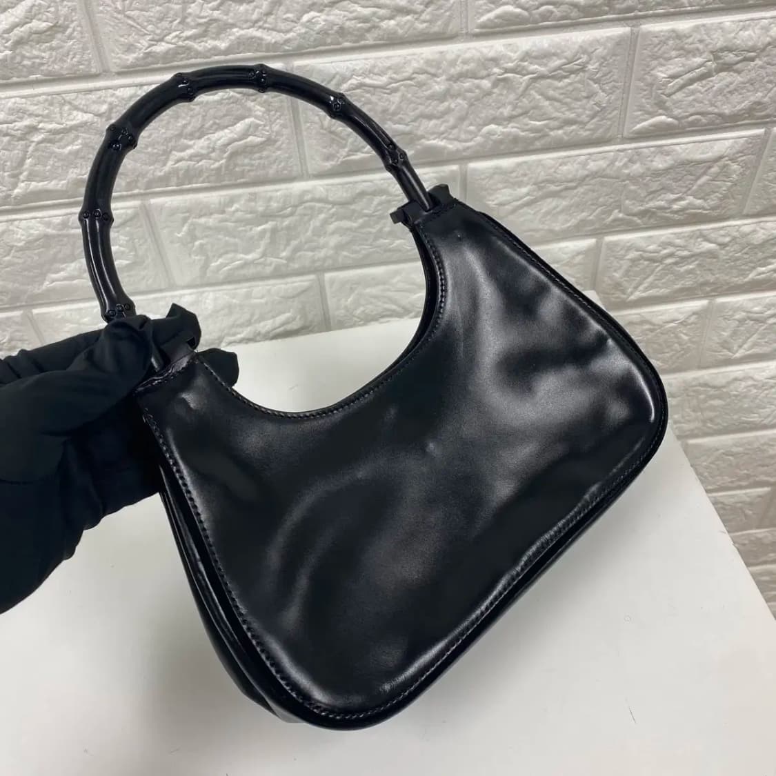 GUCCI / 빈티지 구찌 블랙 페이던트 뱀부 하프문 스몰 탑 핸들백 상품이미지4