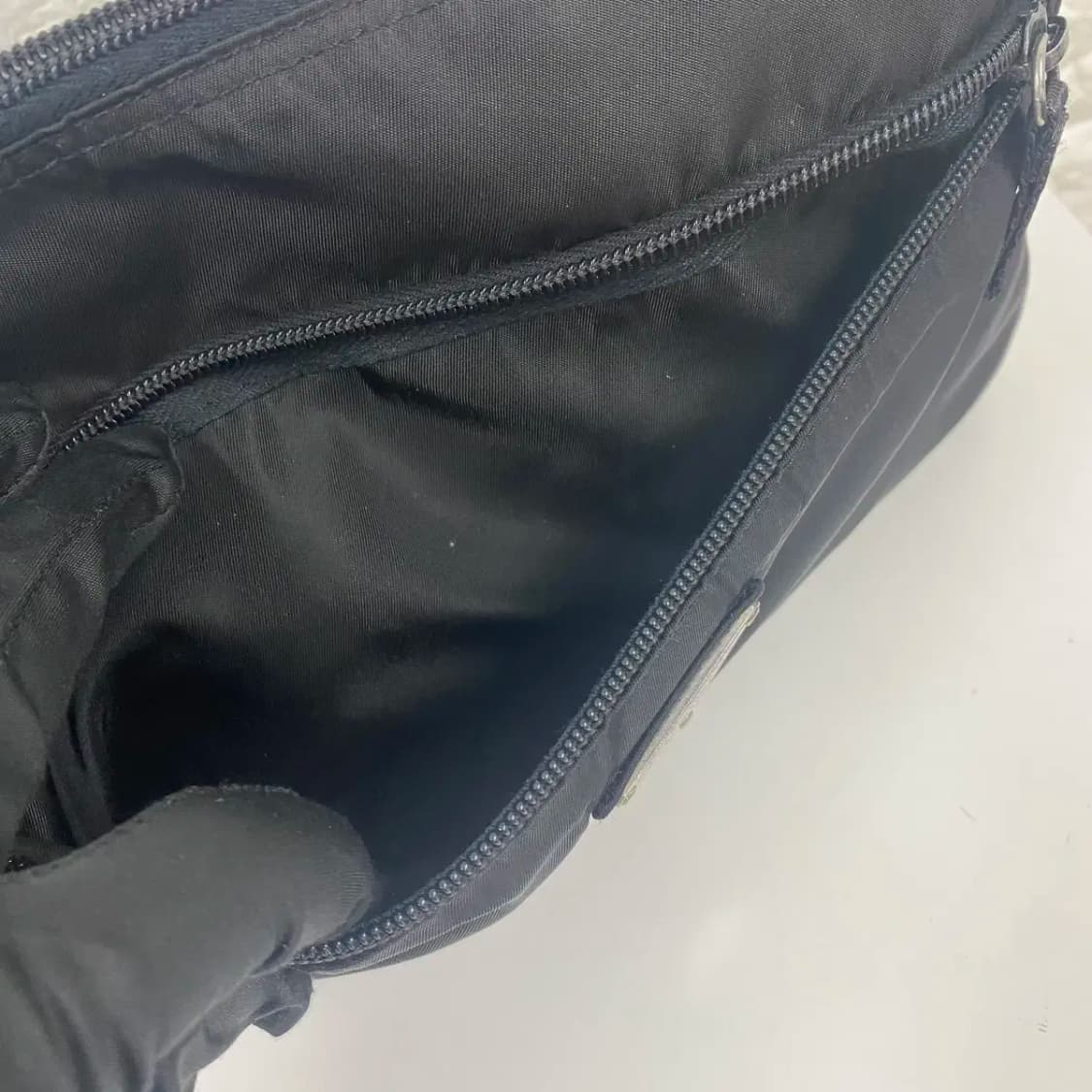 PRADA / 빈티지 프라다 삼각로고 블랙 포코노 나일론 숄더백 상품이미지7