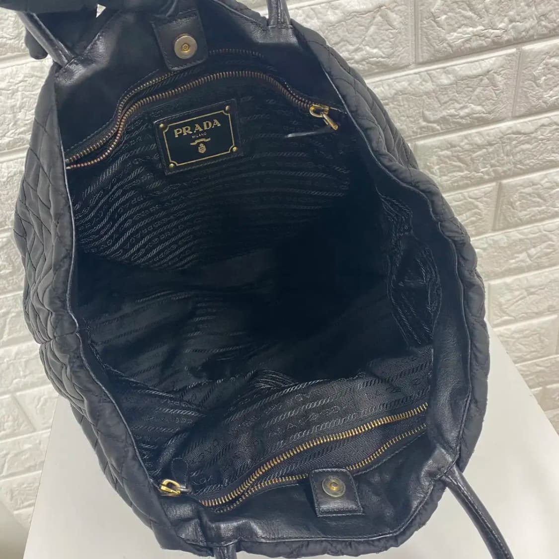 PRADA / 빈티지 프라다 블랙 나일론 퀼팅 토트백 상품이미지10