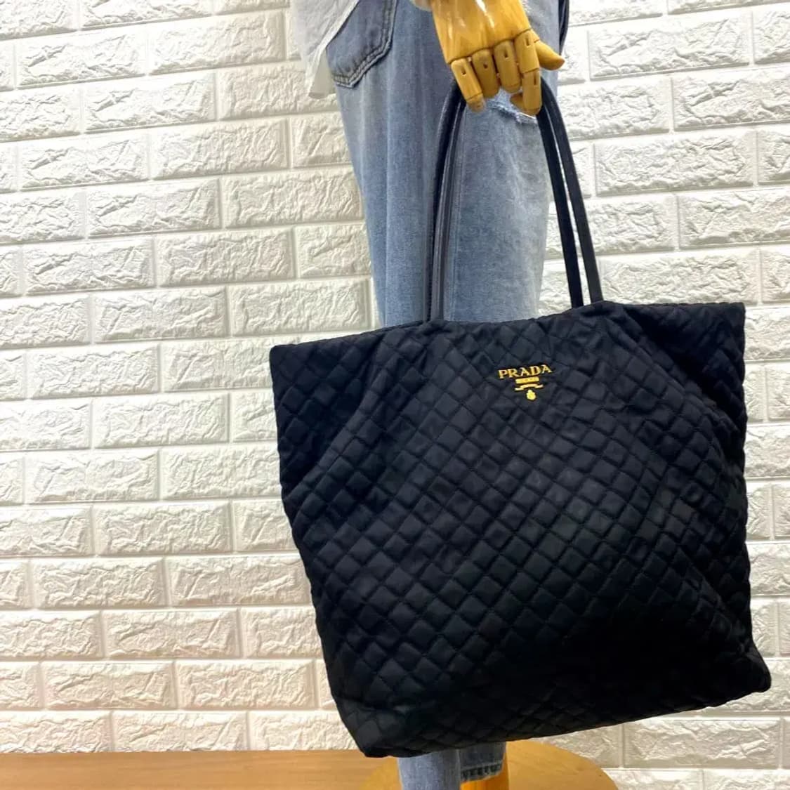 PRADA / 빈티지 프라다 블랙 나일론 퀼팅 토트백 상품이미지2