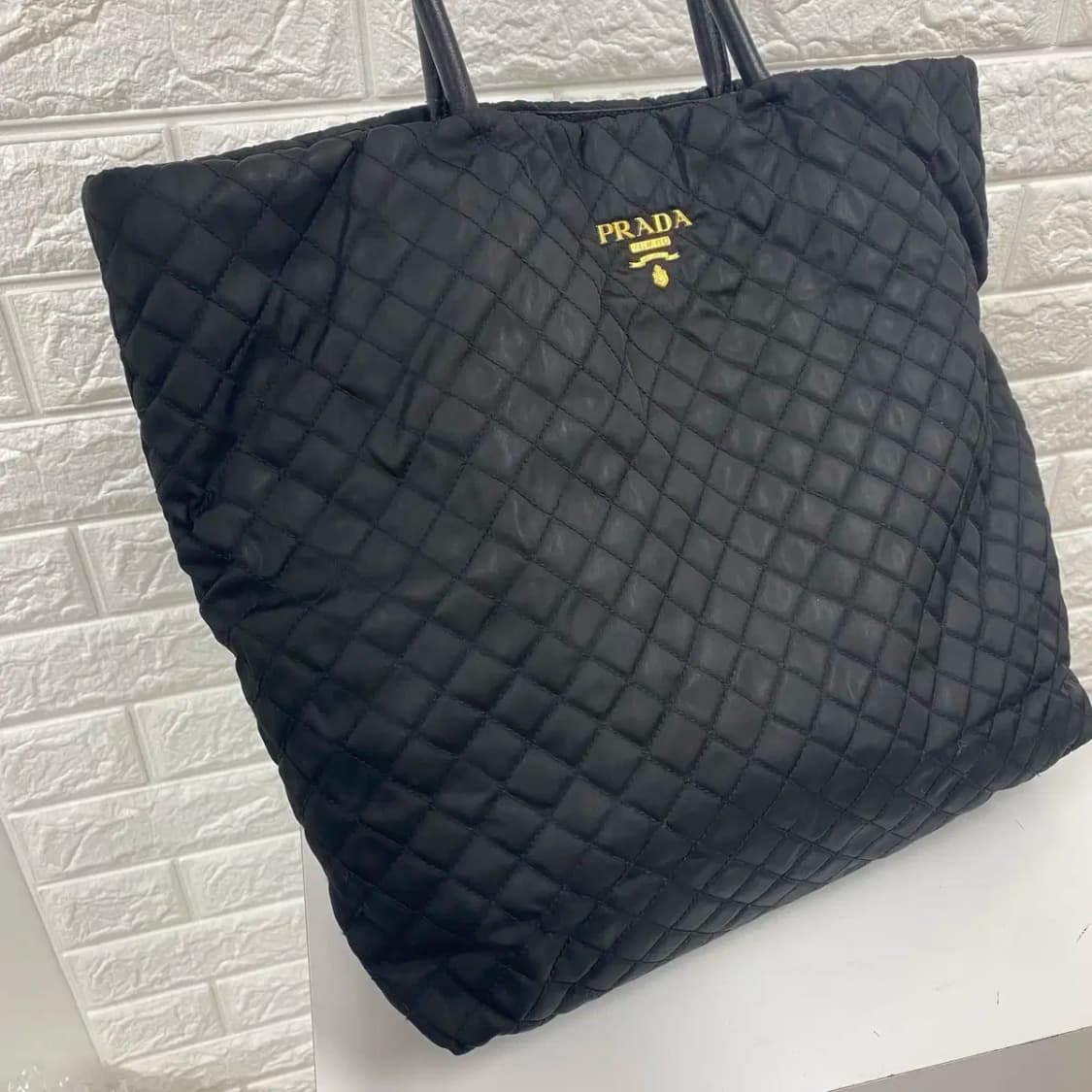 PRADA / 빈티지 프라다 블랙 나일론 퀼팅 토트백 상품이미지4