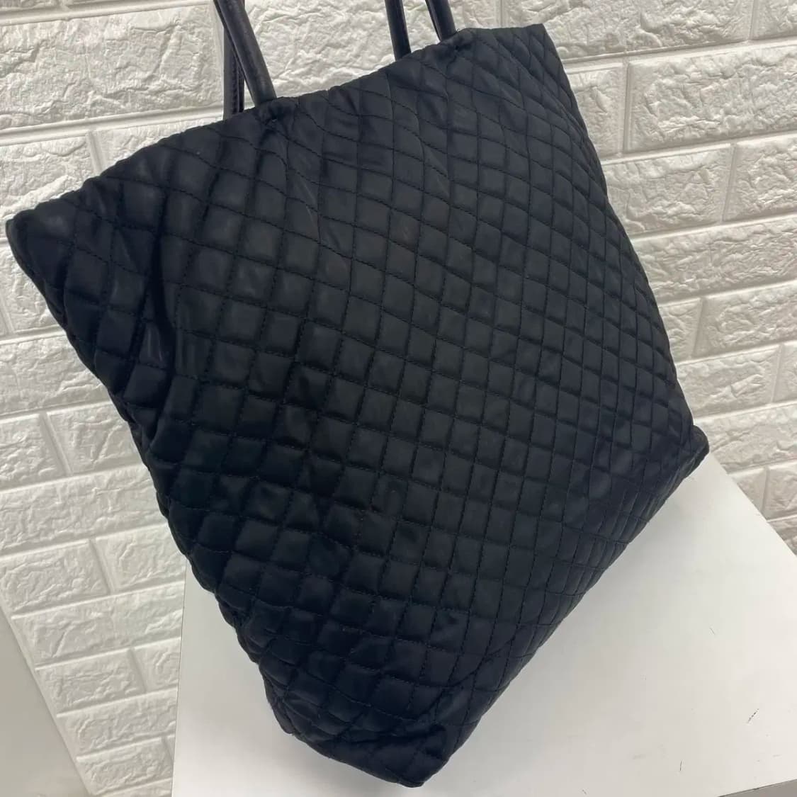 PRADA / 빈티지 프라다 블랙 나일론 퀼팅 토트백 상품이미지5