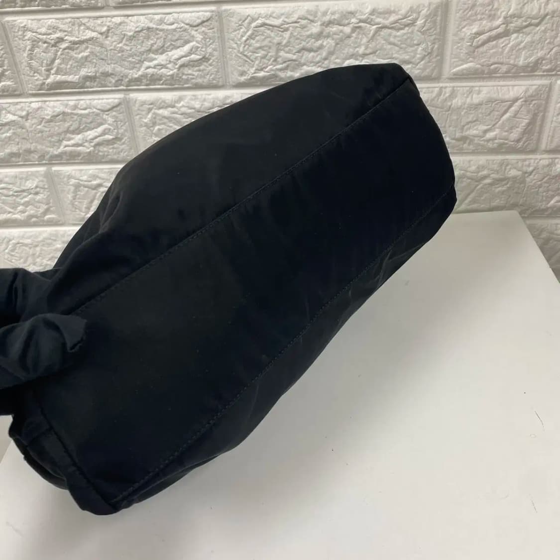 PRADA / 빈티지 프라다 삼각로고 포코노 블랙 나일론 원 숄더백 상품이미지9