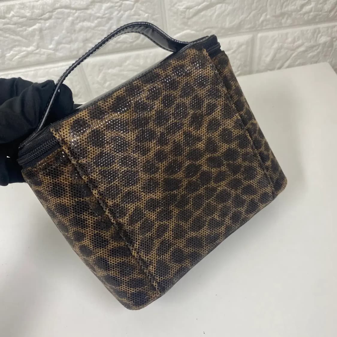 LOEWE / 빈티지 로에베 20th 센추리 퍼포레이티드 미니 베니티 백 상품이미지4