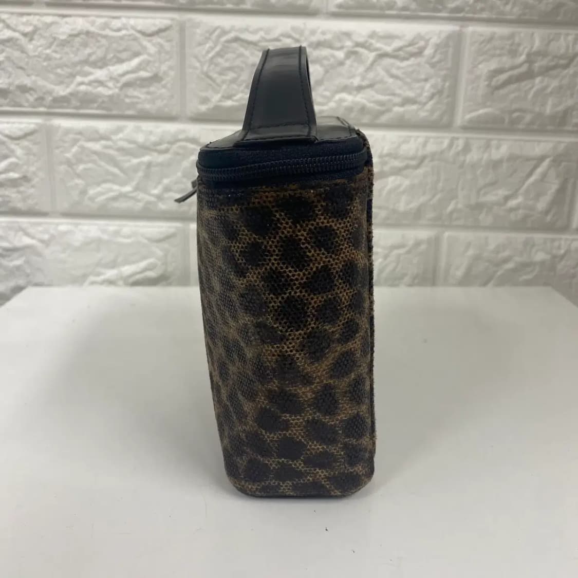 LOEWE / 빈티지 로에베 20th 센추리 퍼포레이티드 미니 베니티 백 상품이미지5