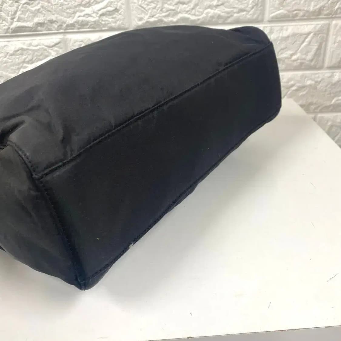 PRADA / 빈티지 프라다 삼각로고 포코노 블랙 나일론 토트백 상품이미지7