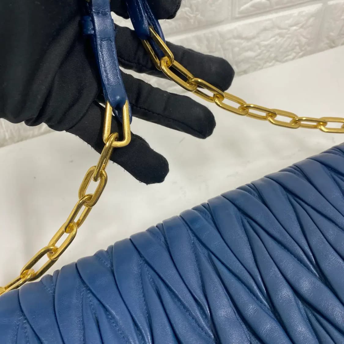 MIUMIU / 미우미우 마틀라쎄 네이비 플랩 체인 숄더백 상품이미지6