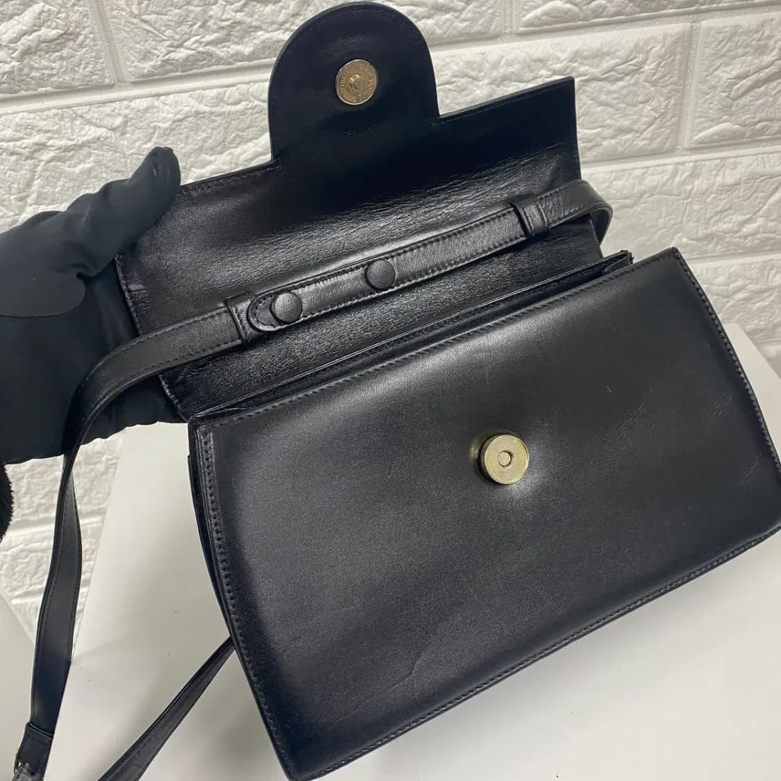 GIVENCHY / 빈티지 지방시 골드메달 블랙 숄더백 / 투웨이백 상품이미지9