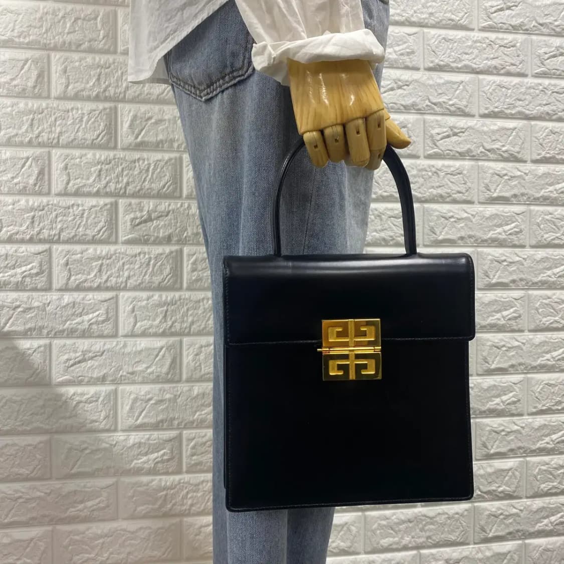 GIVENCHY / 빈티지 지방시 4G 금장 로고 블랙 카프 탑 핸들백 상품이미지2