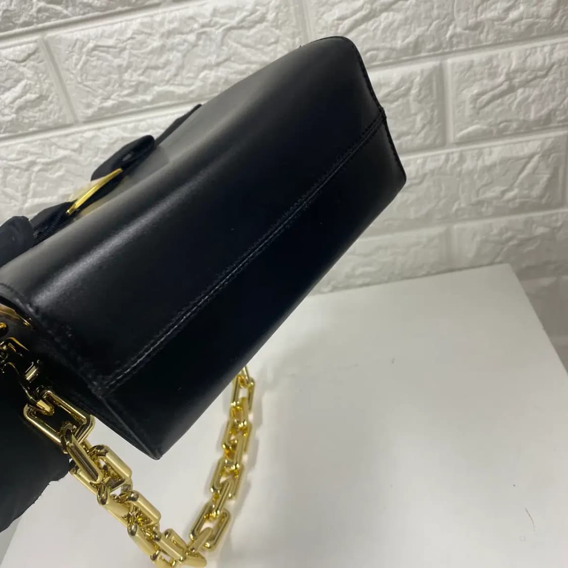 FERRAGAMO / 빈티지 페레가모 블랙 레더 바라보우 미니 핸드백 상품이미지10