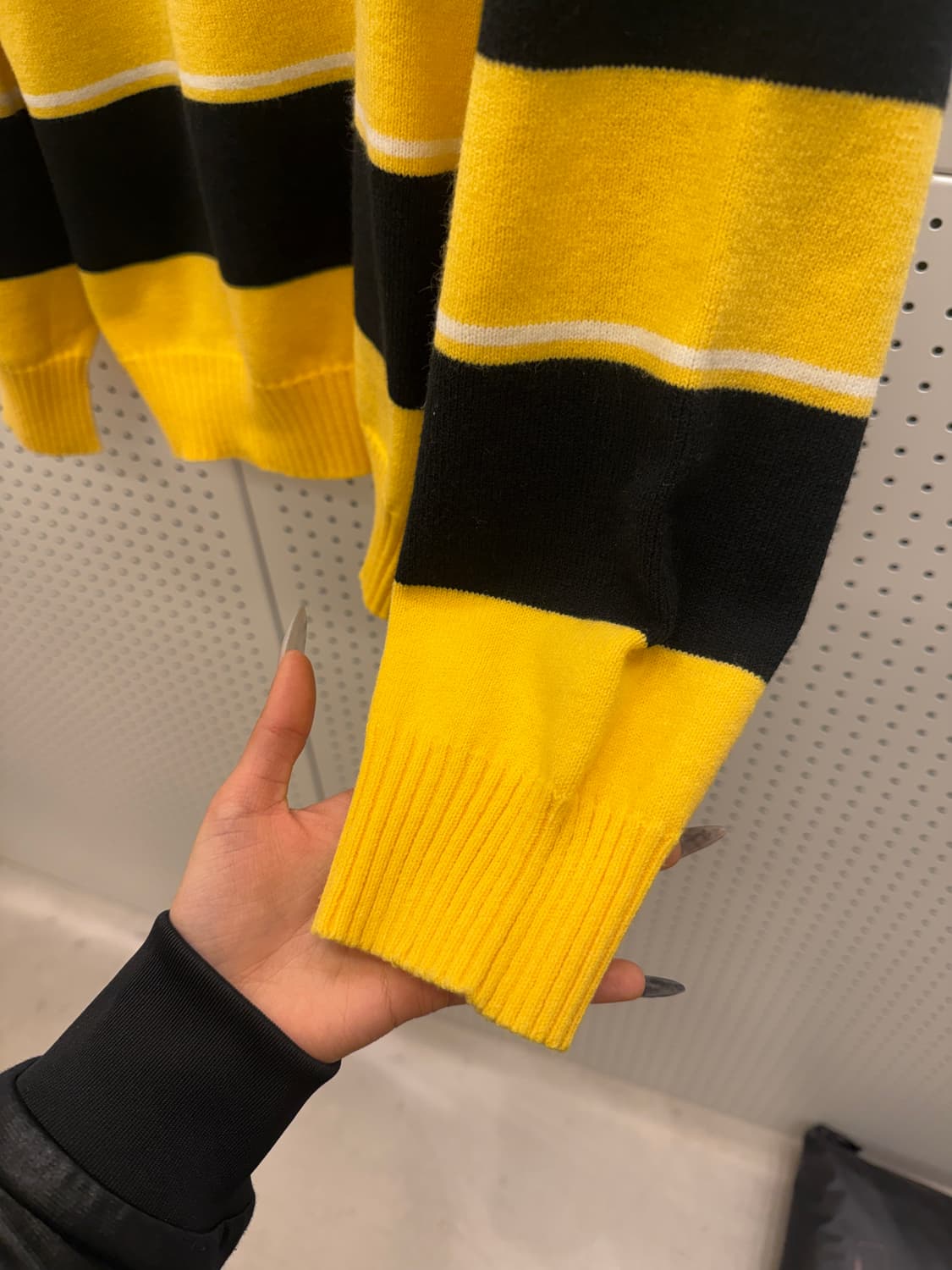 마뗑킴 스트라이프 빅로고 니트 U790 상품이미지4