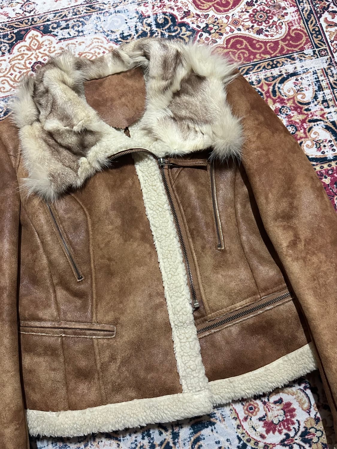 브라운 지퍼 디테일 무스탕  상품이미지2