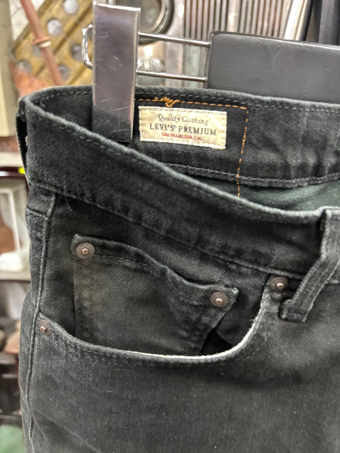 리바이스(Levi's) 505 레귤러 스트레이트 빈티지 블랙 데님 팬츠 상품이미지2