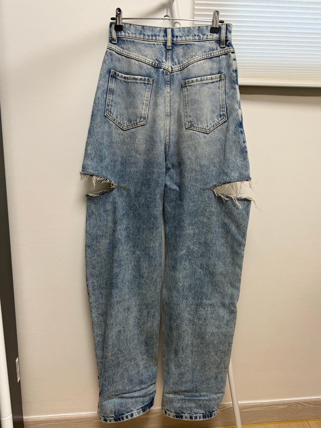 마르지엘라 컷아웃 데님팬츠 상품이미지2