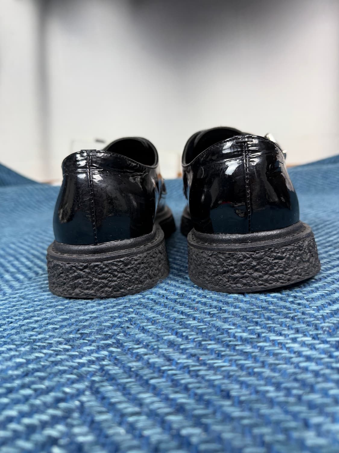 생로랑 페이턴트 콤비 몽크 스트랩 크리퍼 상품이미지3