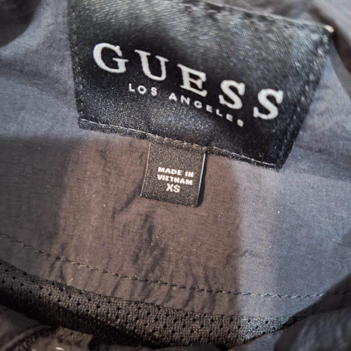 게스 크롭바람막이XS 상품이미지4