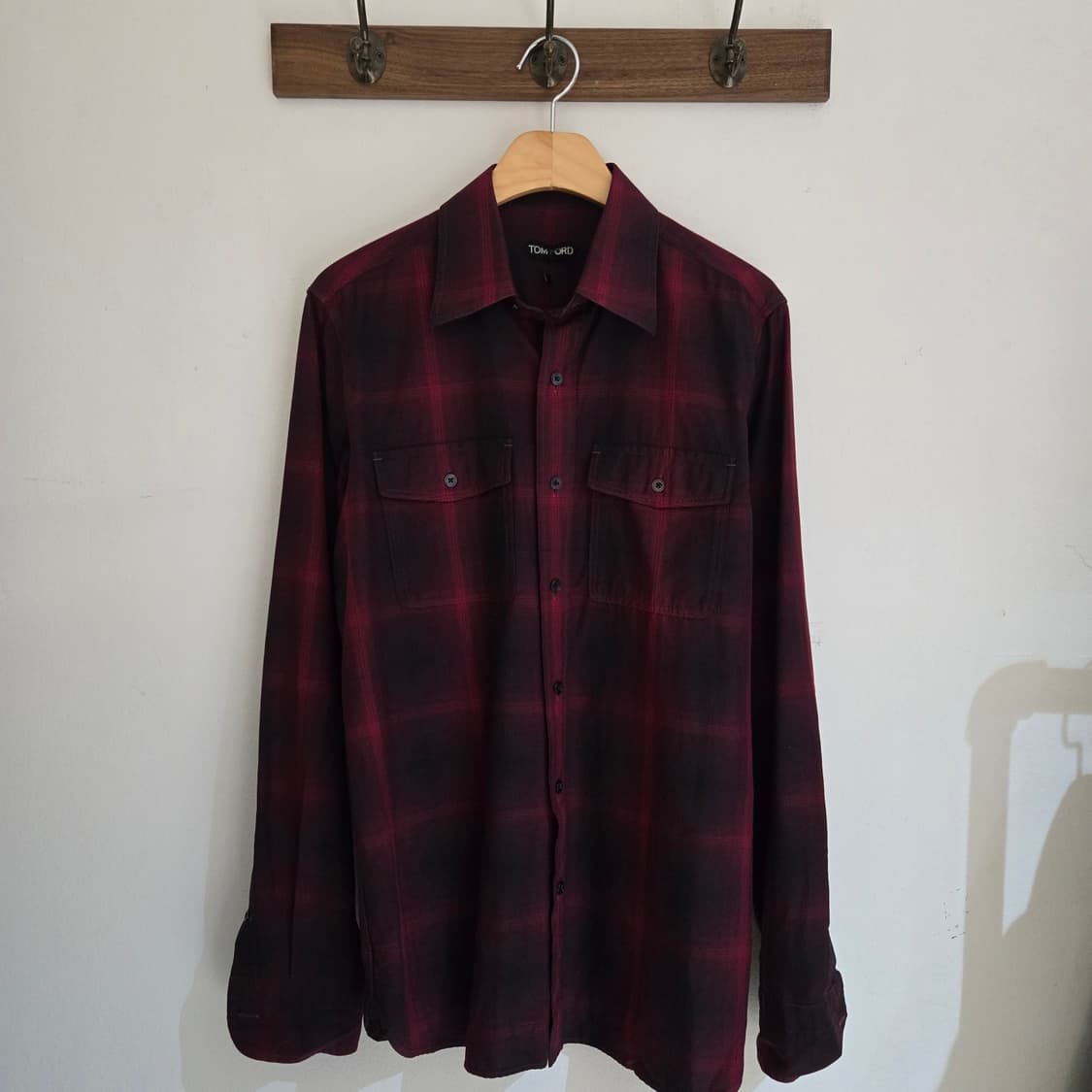 톰포드 셔츠 상품이미지1