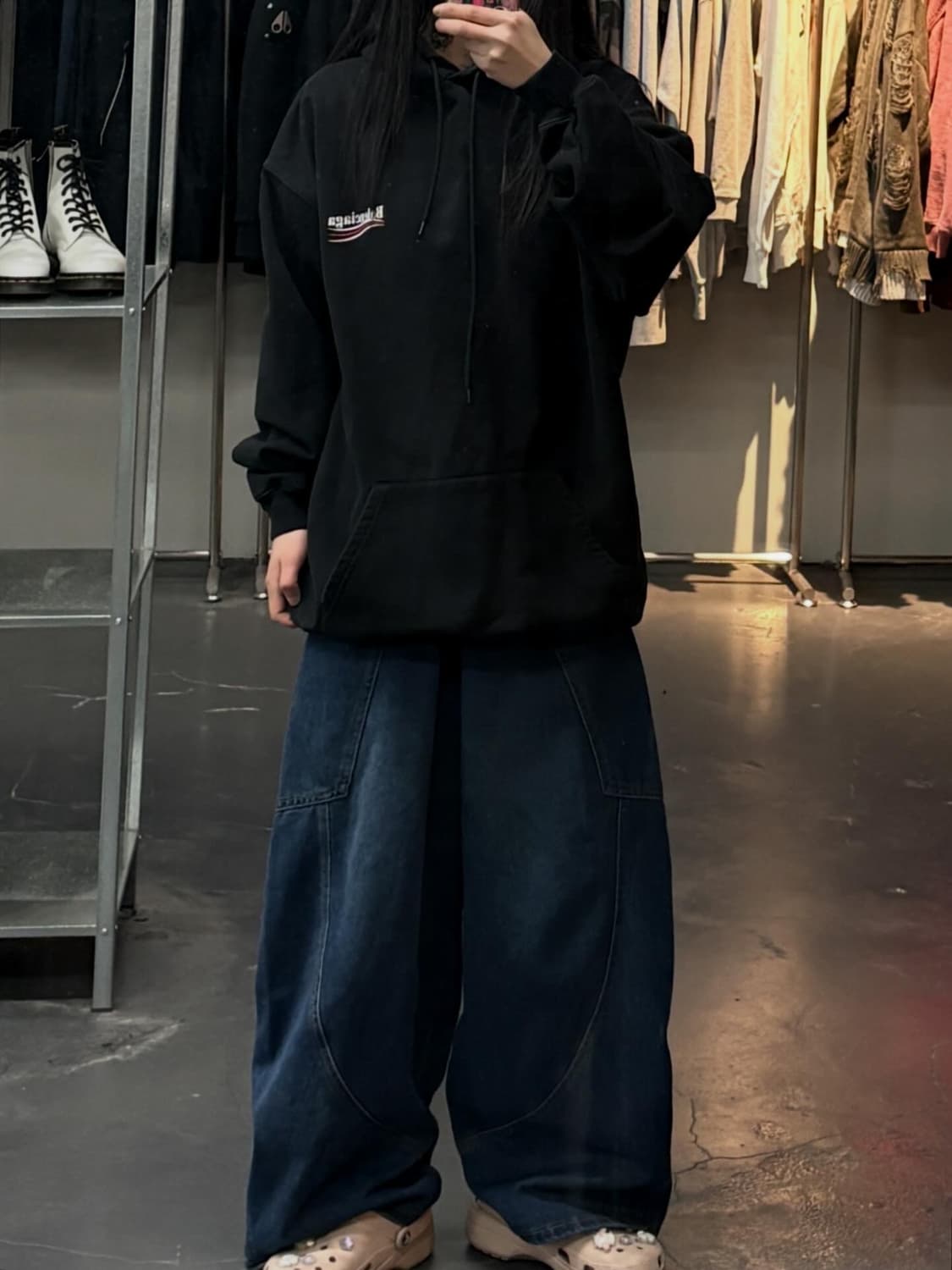 발렌시아가 폴리티컬 캠페인 후드라지핏 블랙 A3641 상품이미지1