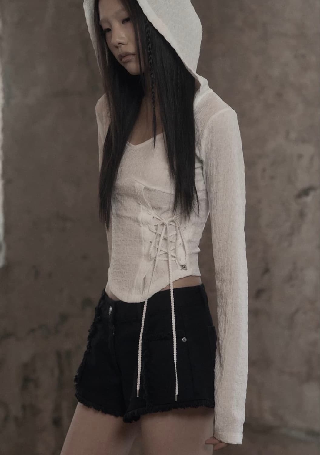 mnem Diamond Neck Corset Hoodie (white) 상품이미지1