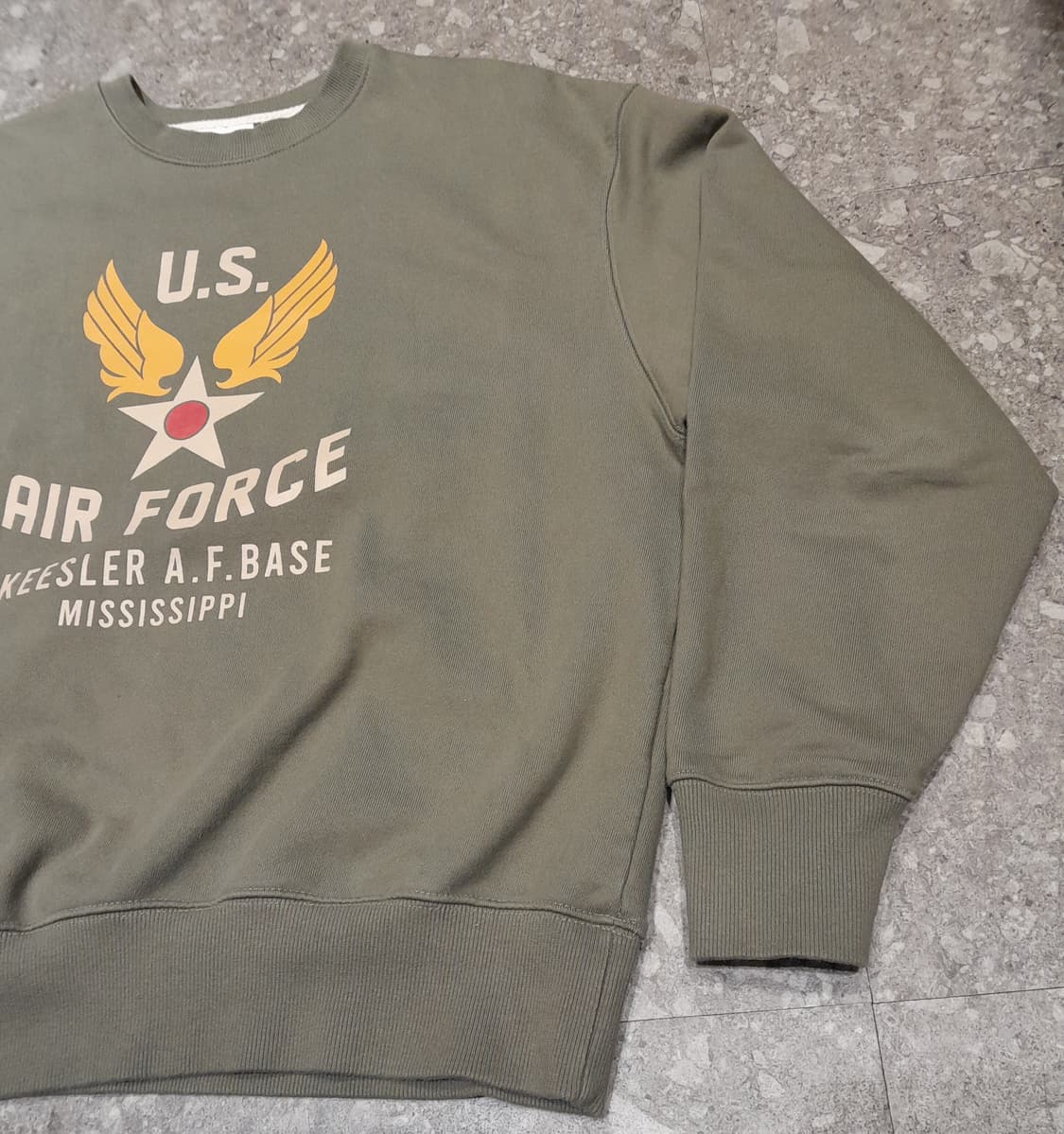 💥유니폼브릿지 에어포스 헤비 스웻셔츠 카키 (L) 
 상품이미지6
