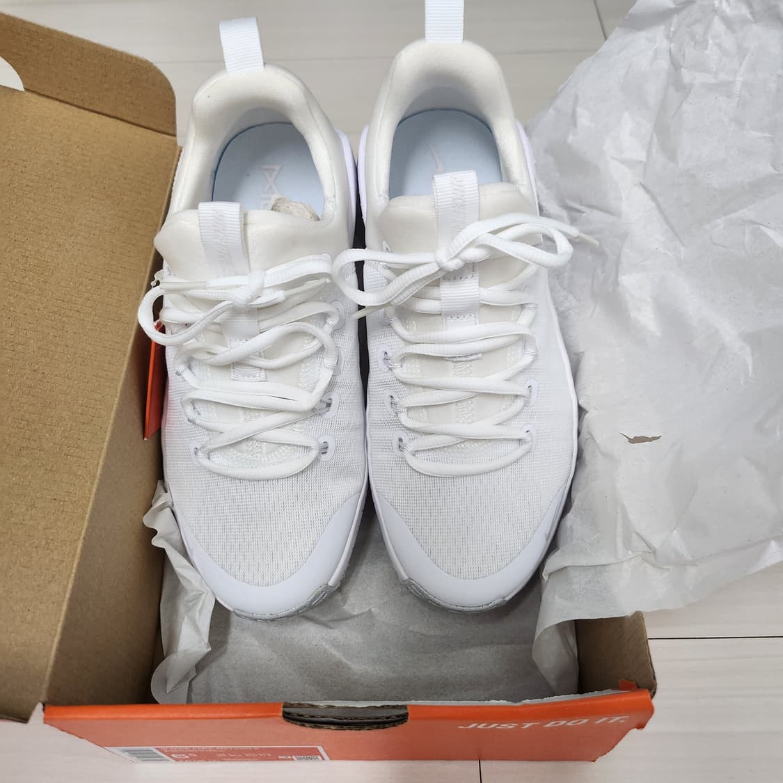 여성 나이키 프리 메트콘 6 FJ7126-101 런닝화 상품이미지3