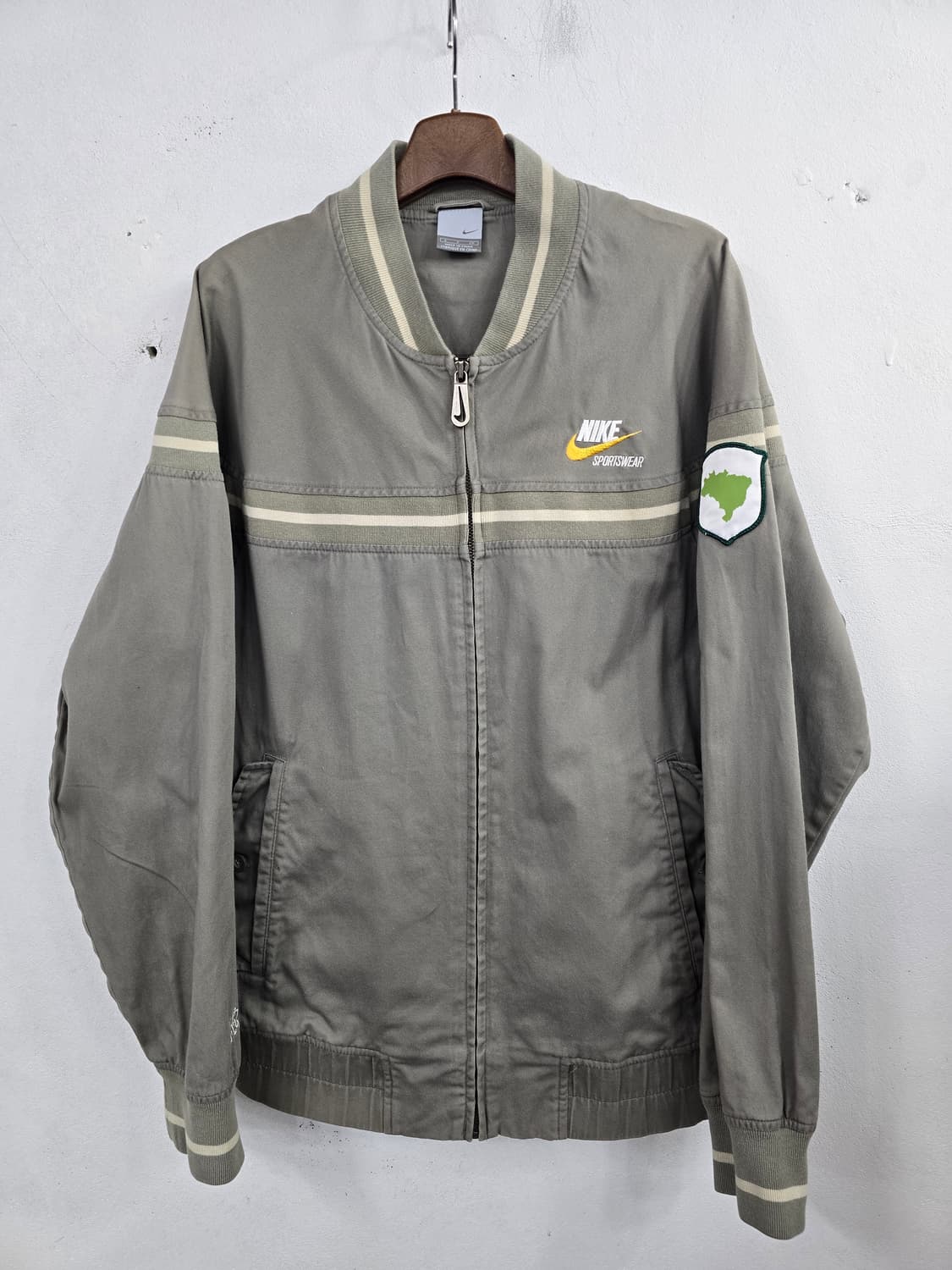 나이키 브라질 패치 봄버 올드스쿨 블루종 상품이미지1