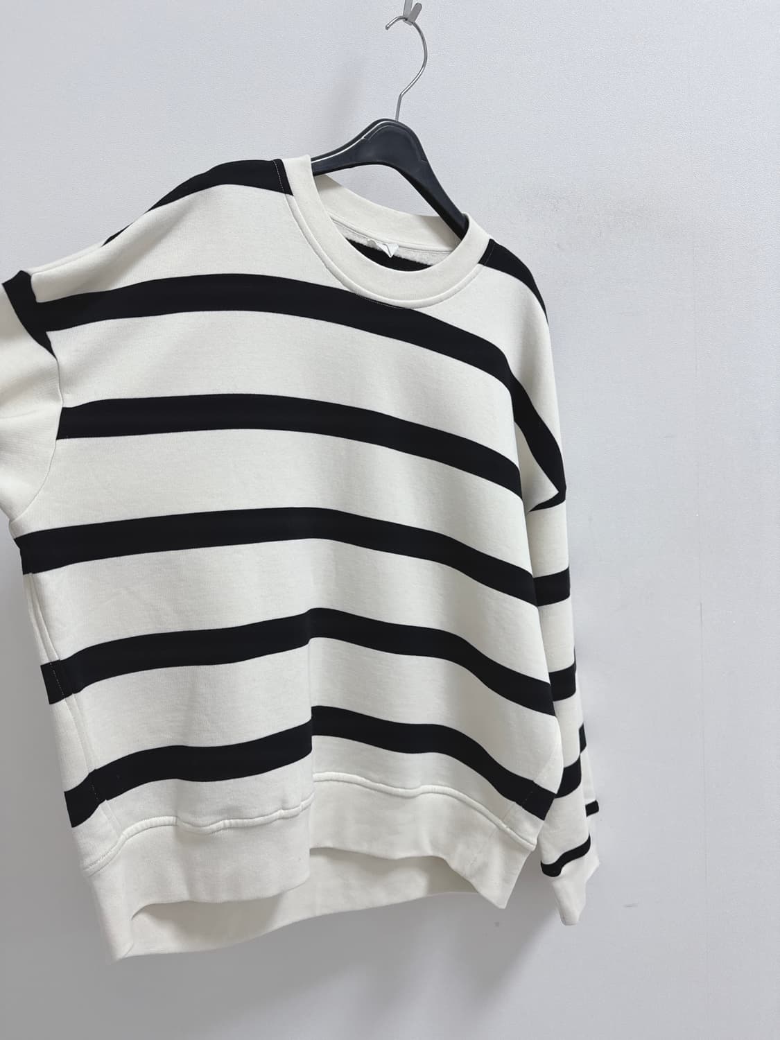 아르켓 스트라이프 기모 스웻셔츠  상품이미지6