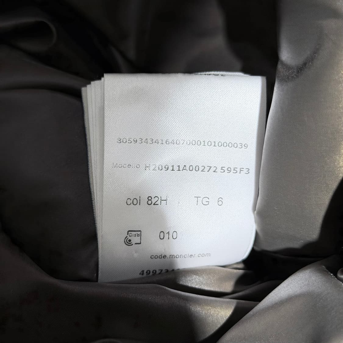 (A+/6) / 몽클레어 메이돕 쇼트 다운 패딩 자켓 블랙 상품이미지8