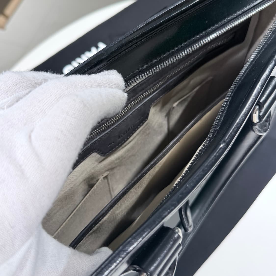 A+ / 벨루티 앙쥬르 스크리토 레더 브리프케이스 그린 파티나 상품이미지5