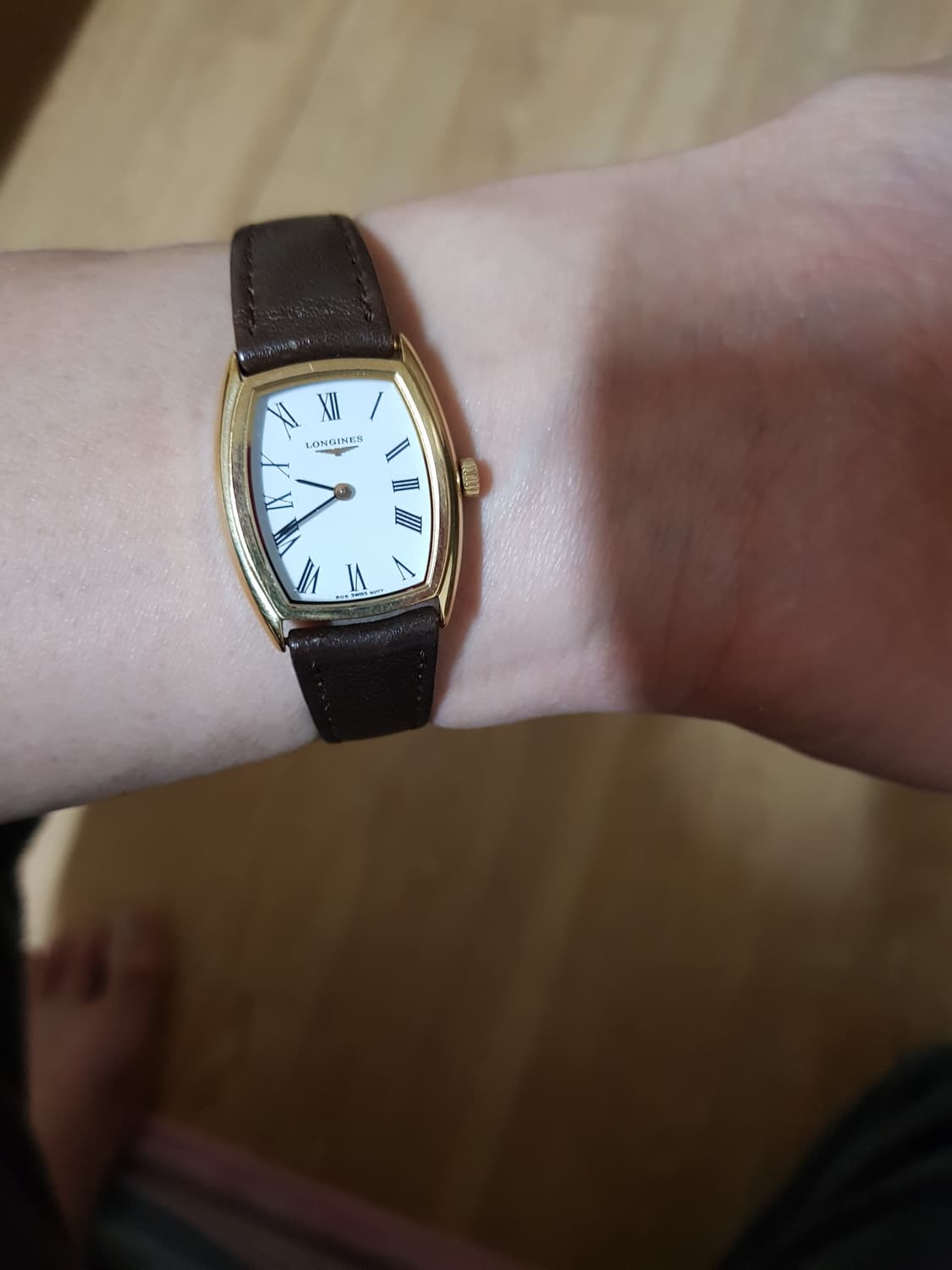 론진 탱크 클래식 디자인 여성 수동시계 팝니다 상품이미지2