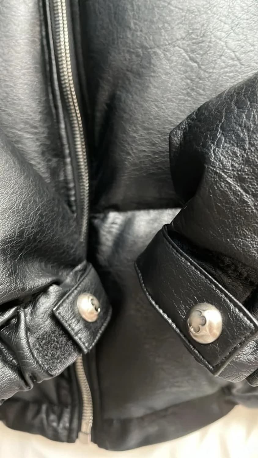 떠그클럽 레더패딩 초판 2사이즈  상품이미지4