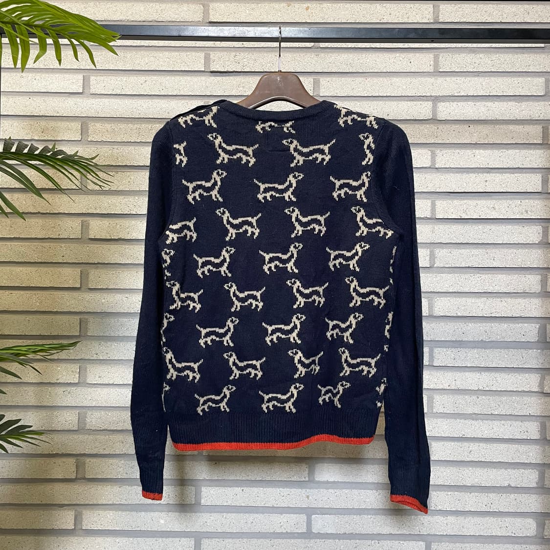 USA VINTAGE 도그 패턴 니트 숄더버튼 라인배색 디테일 네이비 상품이미지3