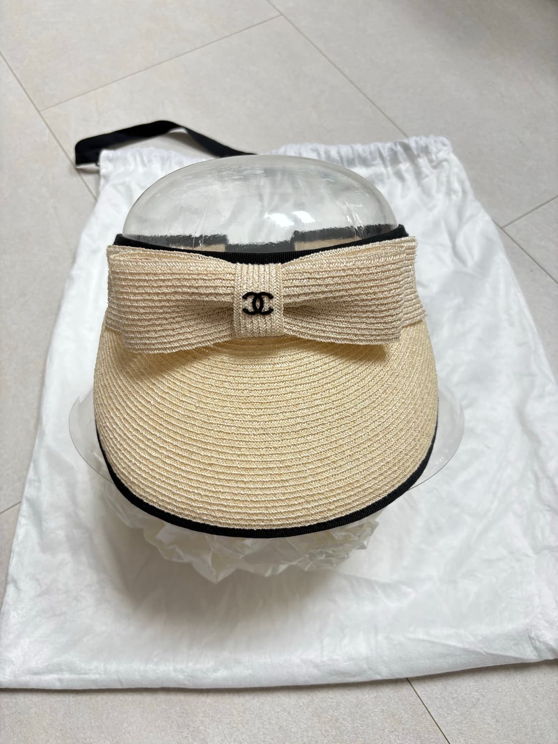 샤넬 리본 선바이저 모자 상품이미지1