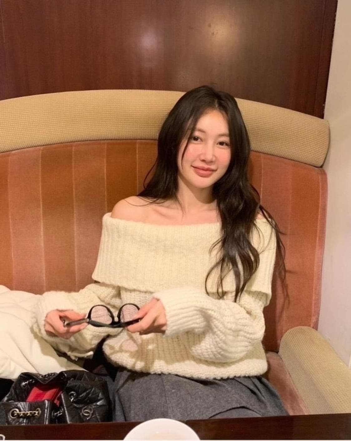 릴리코츠 로아 오픈숄더 니트 상품이미지1