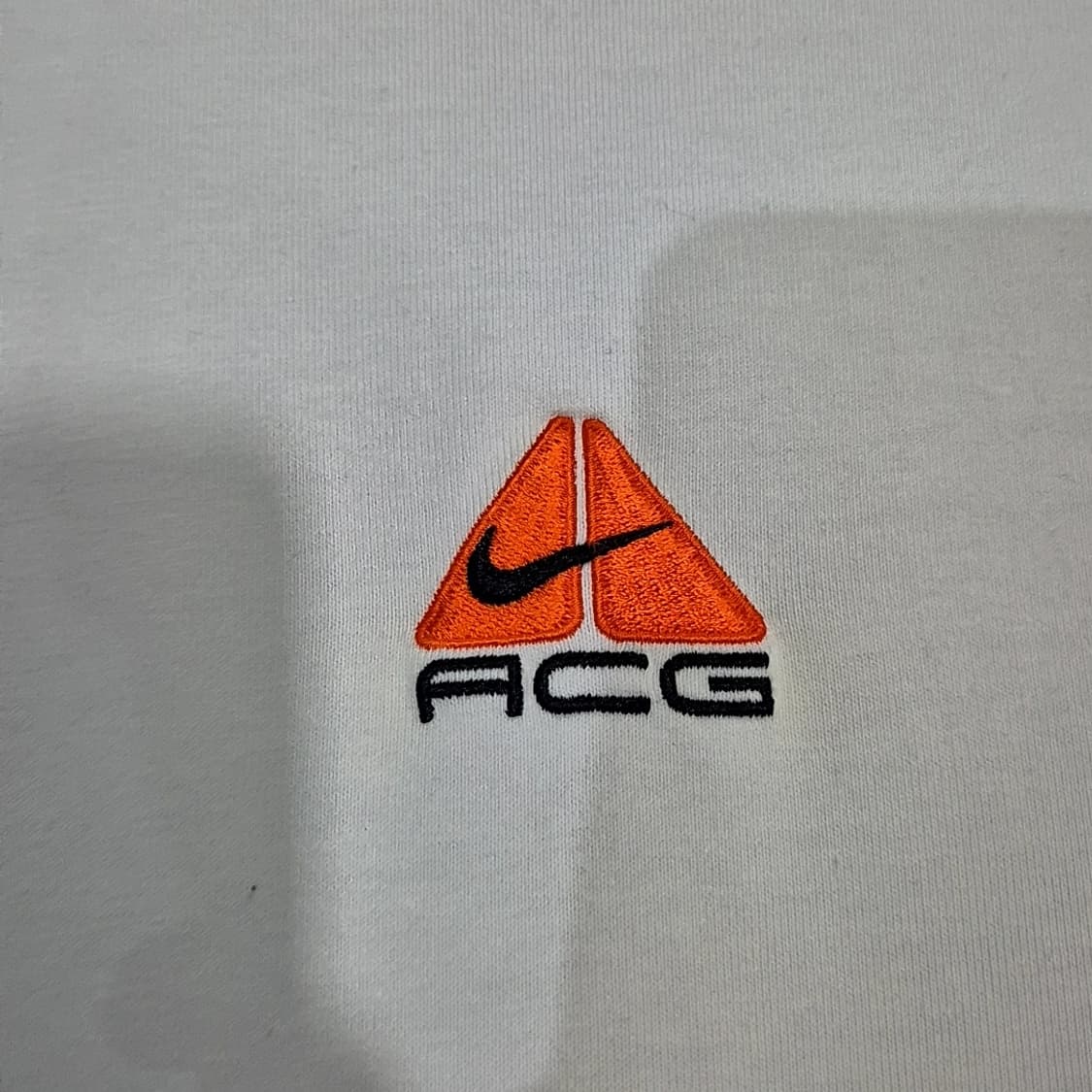 나이키 ACG 자수 반팔티 상품이미지3