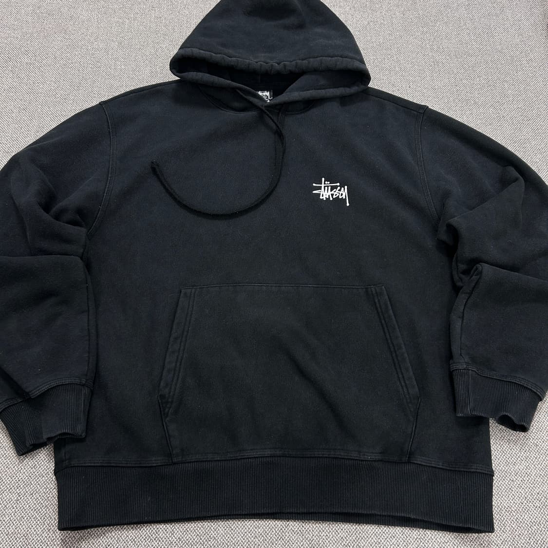 스투시 스탁로고 블랙 후드(XL) 상품이미지2