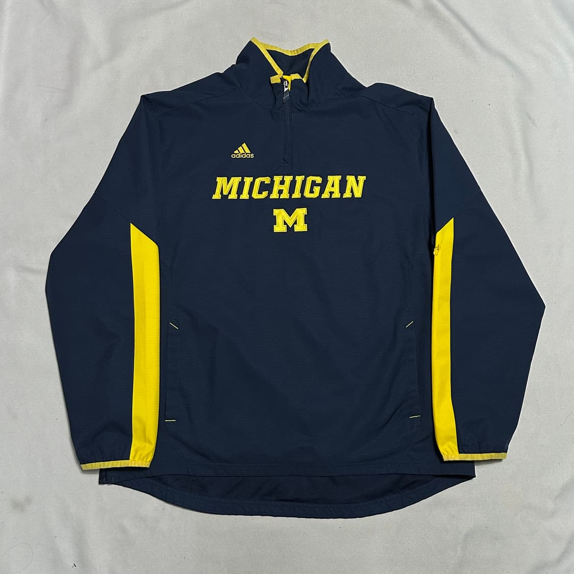 XL 아디다스 스코치 미시간 울버린스 풀오버 상품이미지2