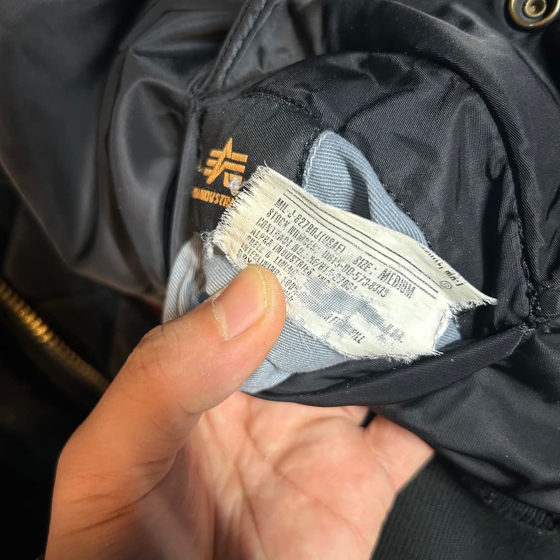 M) 알파인더스트리 MA-1 마원 항공점퍼 블랙 레귤러핏 상품이미지8