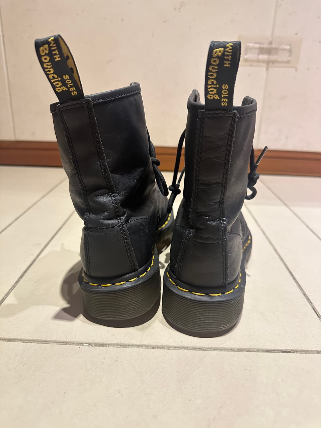 닥터마틴 1460 8홀 무광 uk 4 상품이미지2