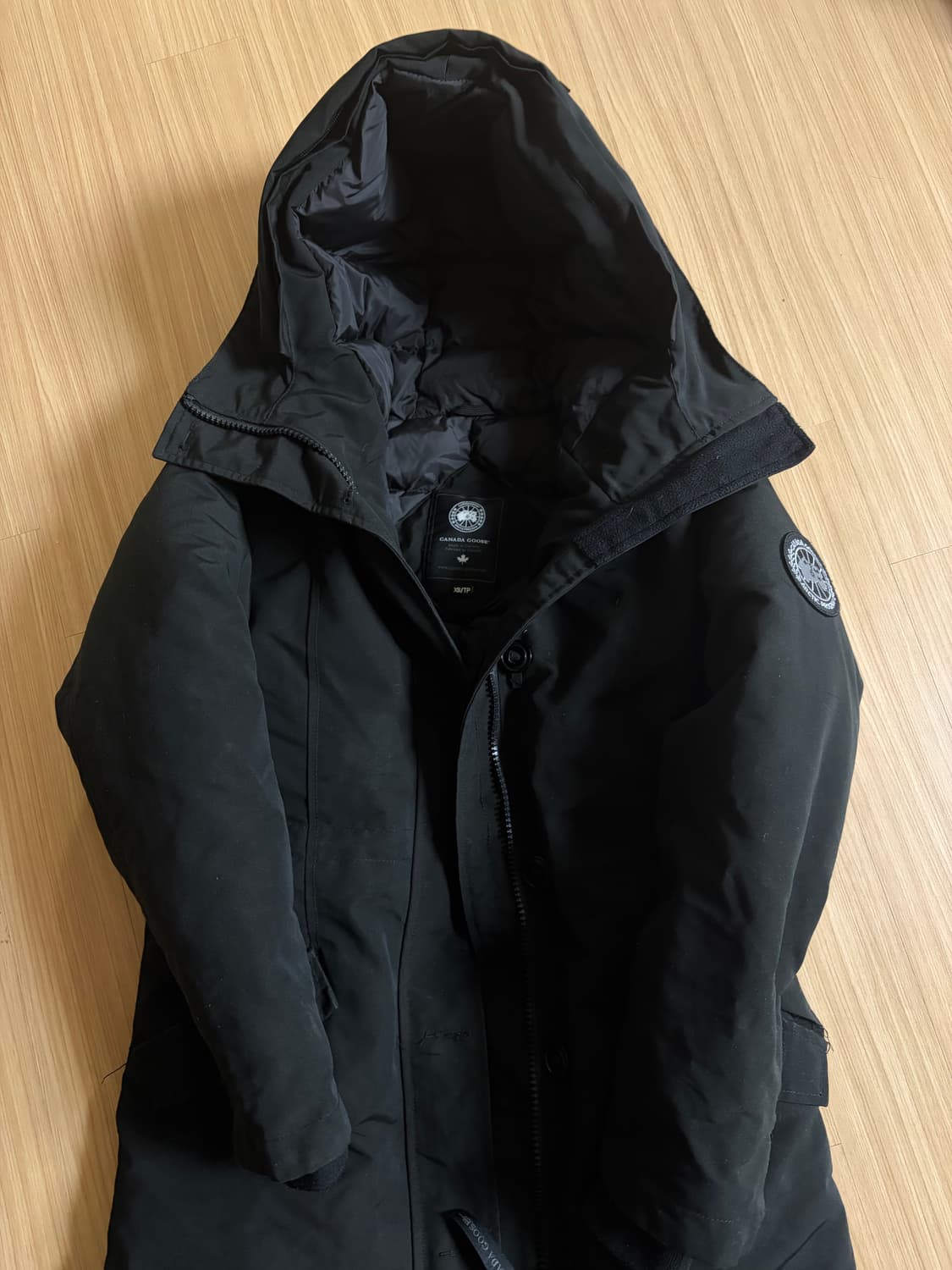 캐나다구스 블랙 패딩 상품이미지1