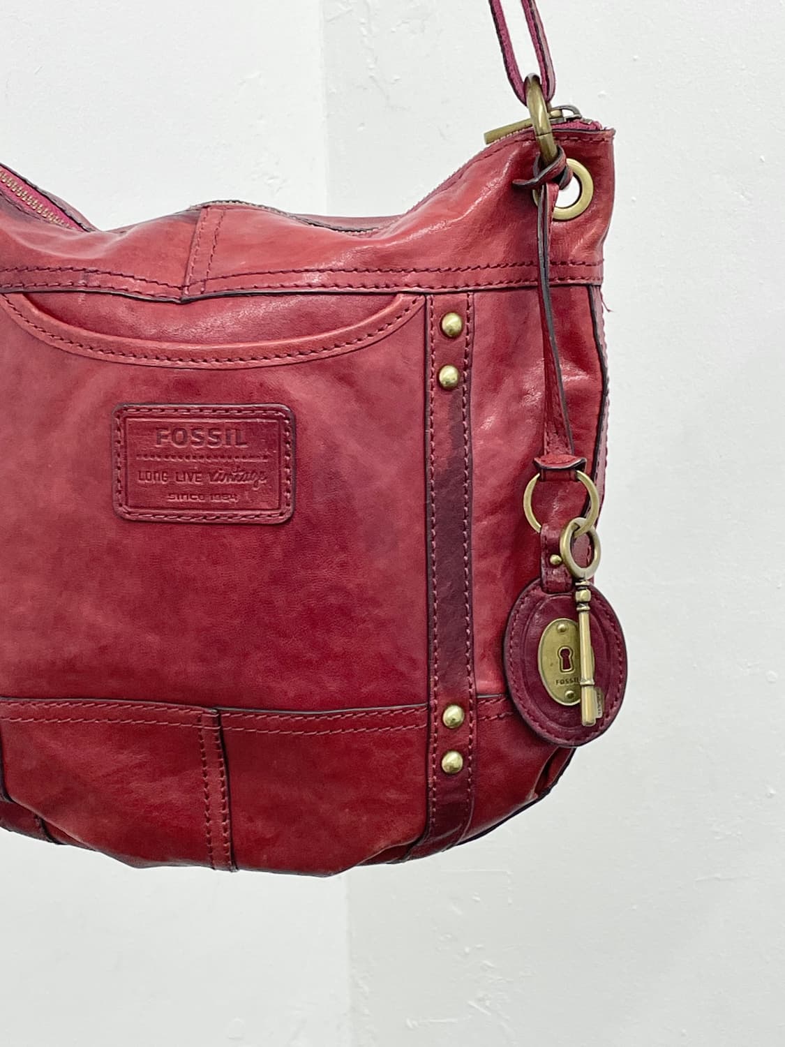 파슬 레더 로고 키 크로스백 상품이미지8