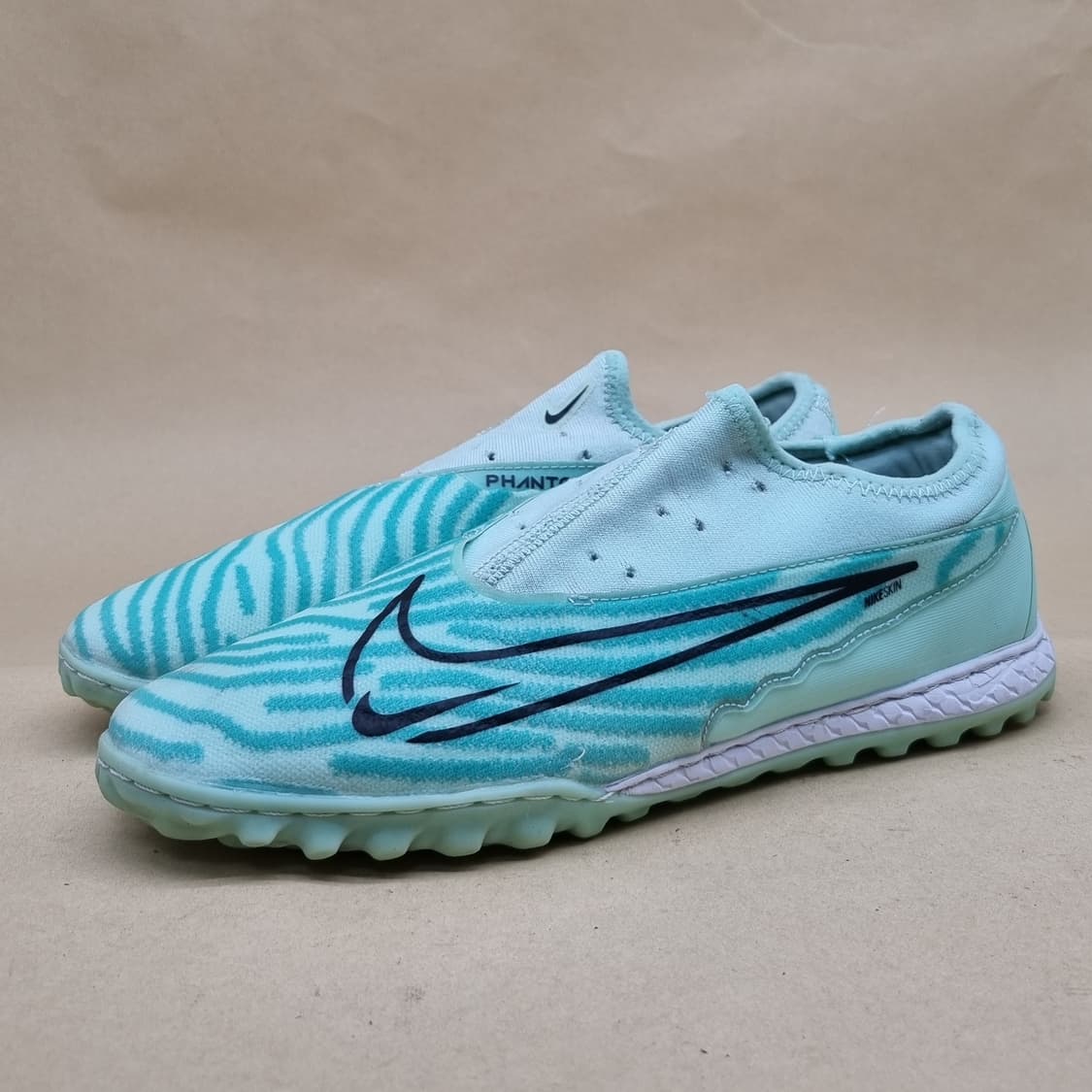 나이키 팬텀 Gx 아카데미tf 풋살화 275 상품이미지1