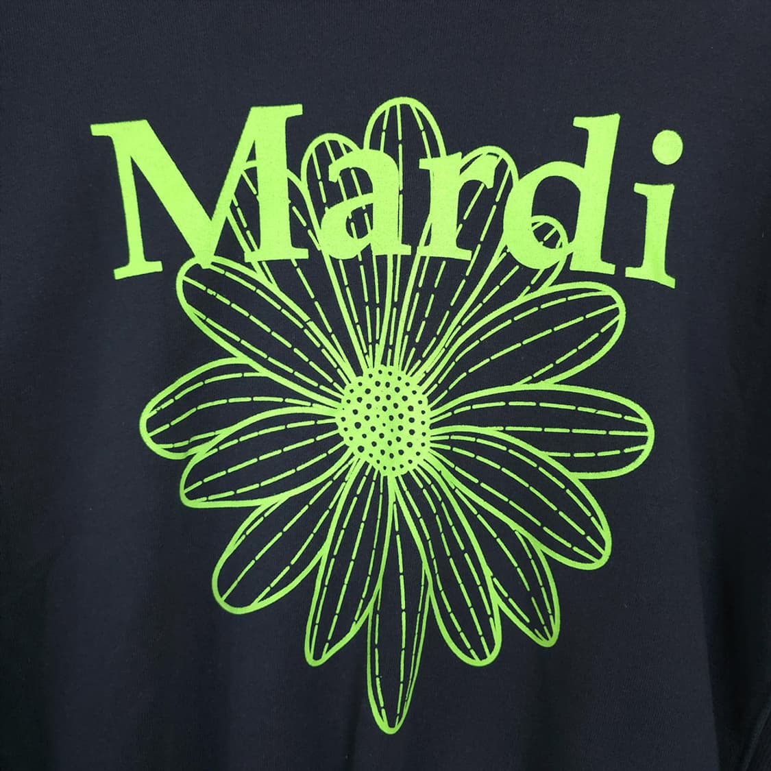 여성용 마르디메크르디 Mardi Mercredi 플라워 그래픽 맨투맨 상품이미지2
