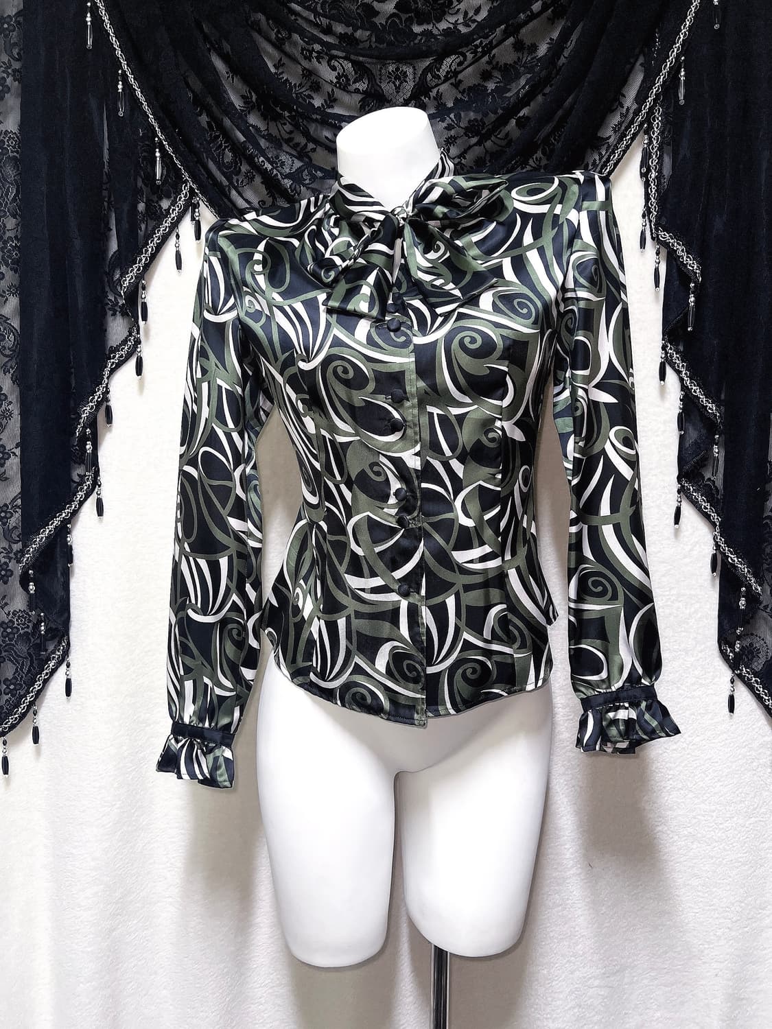 오네갸루 로맨틱고딕 고스펑크 기하학 패턴 새틴 블라우스 셔츠 오리엔탈 상품이미지1